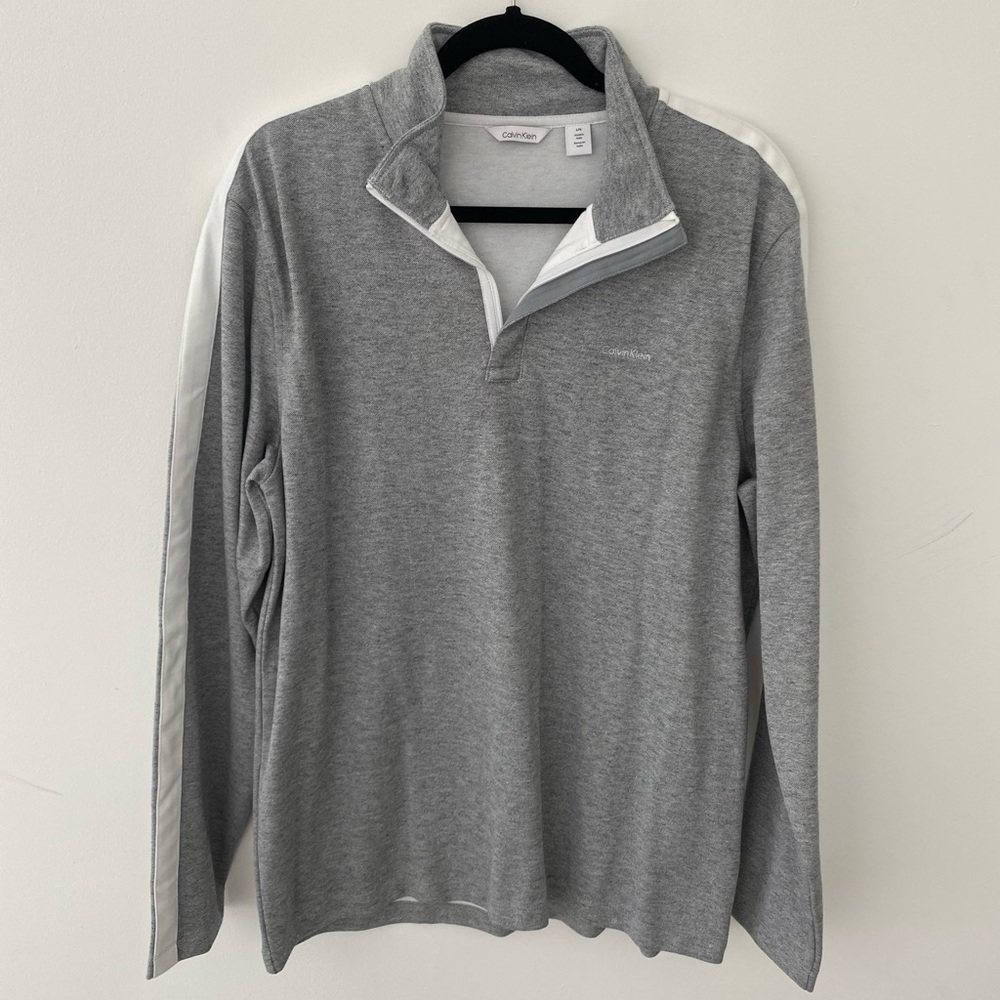 Calvin Klein Pullover - image 1
